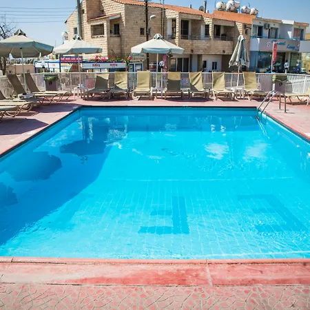 Efi Apts Aparthotel 2*