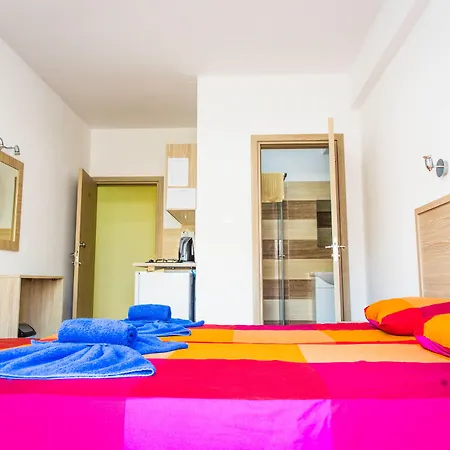 Efi Apts Ayía Nápa