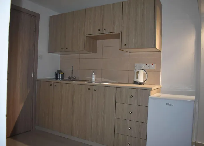 Efi Apts