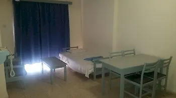 Efi Apts 2*
