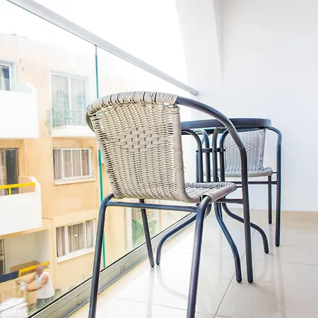 Lejlighedshotel Efi Apts 2*