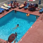 Aparthotel Efi Apts